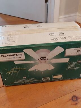 Canarm Pleasantaire Ceiling Fan Twister NIB White Or Wood Reversible 30"